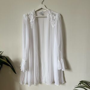 Flora Nikrooz White Sheer Robe